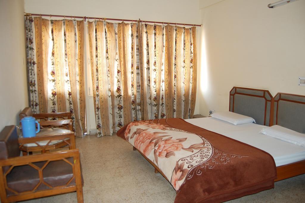 Hotel Mansarover International Харідвар Номер фото